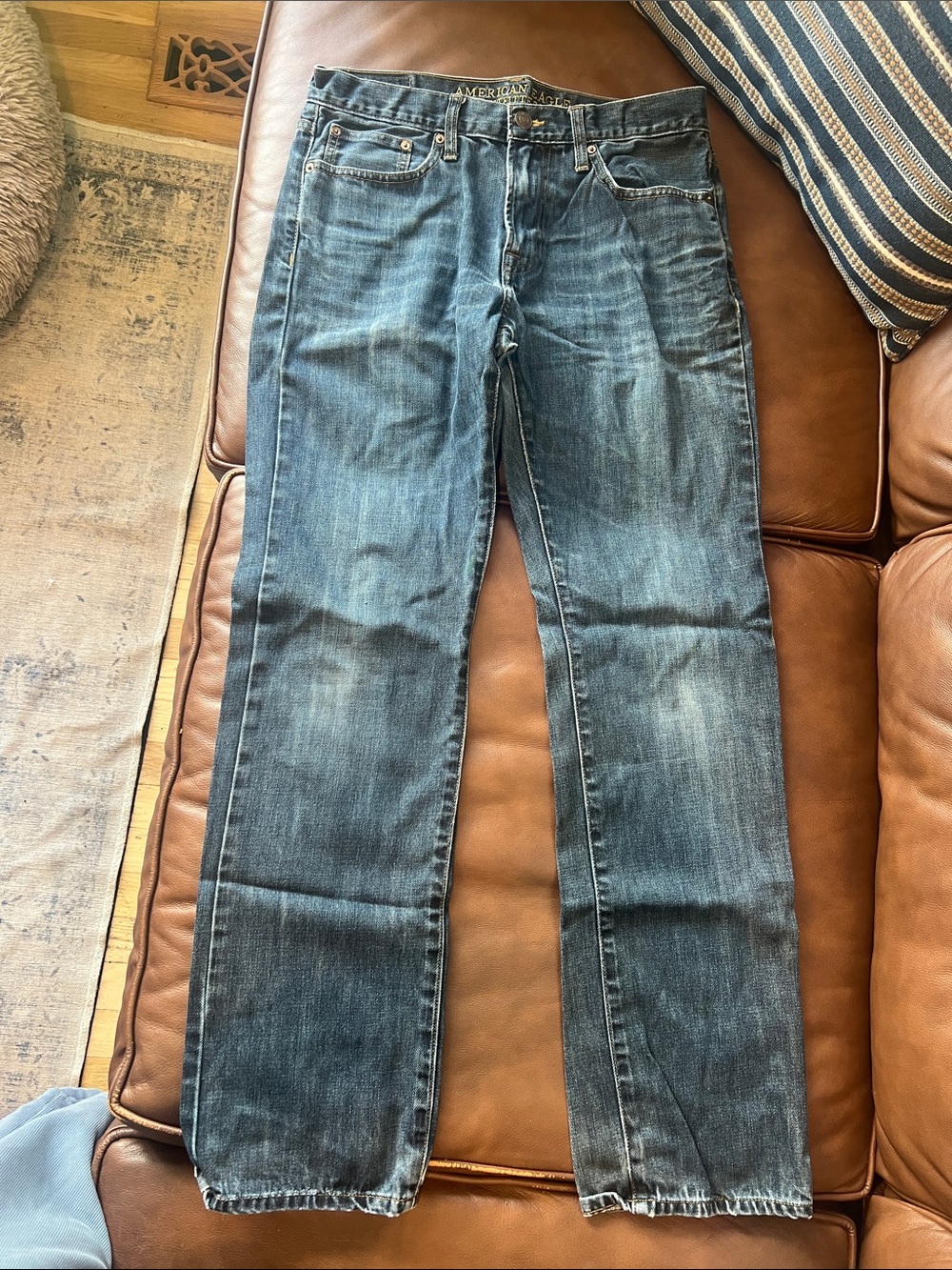 American Eagle Outfitters Men’s Straight Leg Medium Blue Jeans